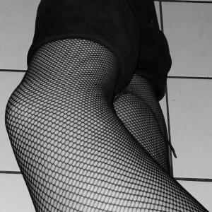 Femmeavecdesformes1 MYM
