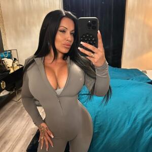 Followjuliajasmin MYM
