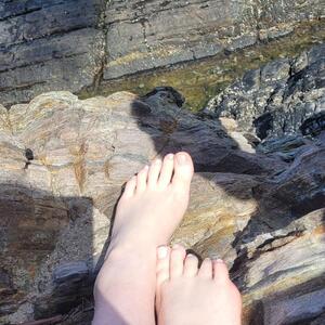Foot_in_love_picture MYM