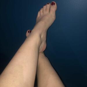 Footporn1_ MYM