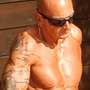 Francky-exhibnaturiste MYM