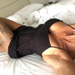 Frau_jenna_ MYM
