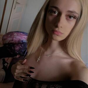 French_doll_bitch MYM