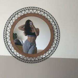 Frenchgirlnextdoor MYM