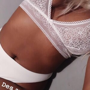 Frenchy_beauty_curvy MYM