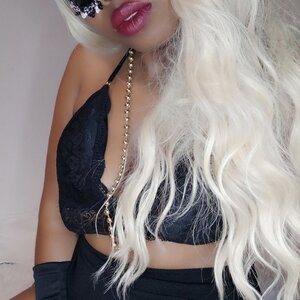 Frenchy_beauty_curvy MYM