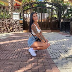 Geilenachbarin_21 MYM