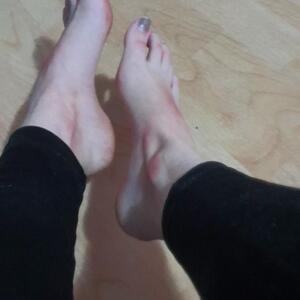Gelly_feet MYM