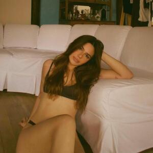 Girl_hot_feet MYM