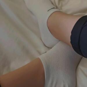 Girl_hot_feet MYM