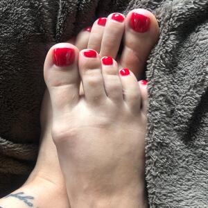 Girly_feet_ MYM