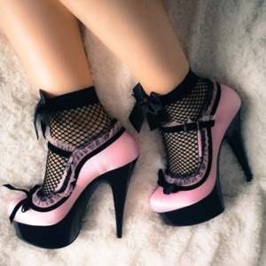Gracefeetandheels_1 MYM