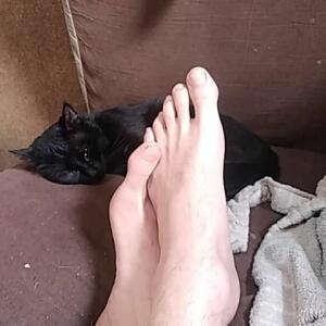 Happy_feet MYM