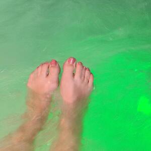 Hella_jolis_pieds MYM