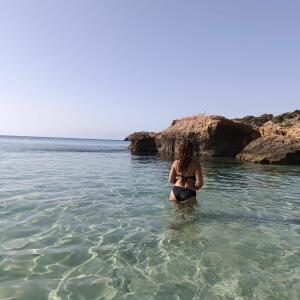 Hollya MYM