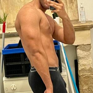 Homme_12 MYM