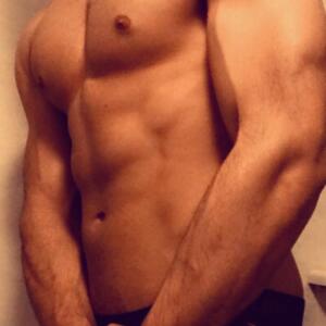 Homme_12 MYM