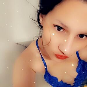 Hot_couple_lui_moi MYM