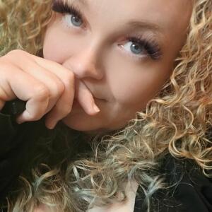 Hotmama420 MYM
