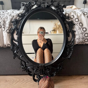 Hotpeachygirl MYM