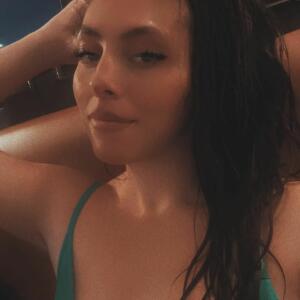 Hottychlo1 MYM