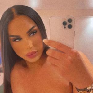 Inaaya7593 MYM