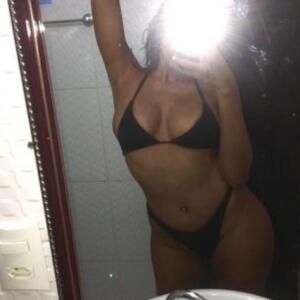 Inaya_paris1 MYM