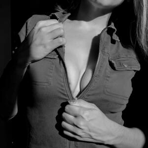 Intimate_caro MYM