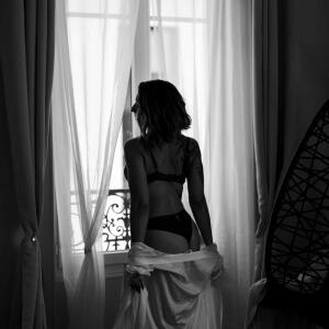 Intimate_caro MYM