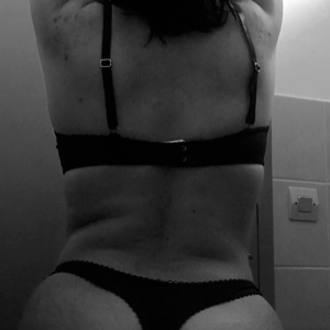 Iris_ MYM