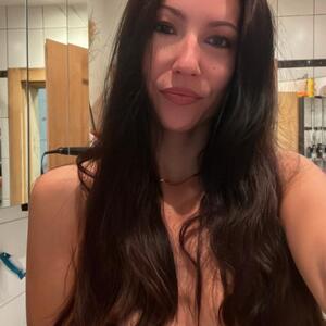 Jennifer_n MYM