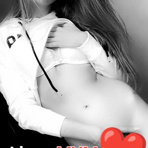 Jessica_hairy MYM