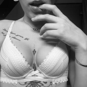 Jolie_brune34 MYM