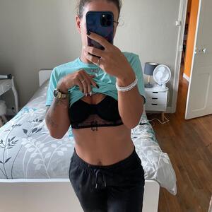 Jolie_garce63 MYM