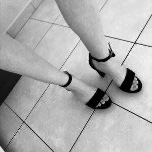 Joliepieds_02 MYM