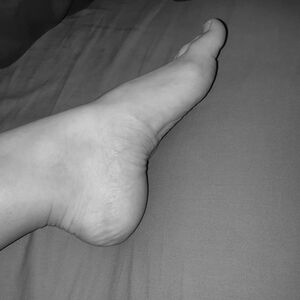 Jolis-pieds_beautiful-feet MYM