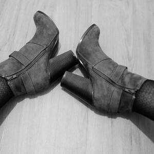 Jolis_pieds_nus MYM