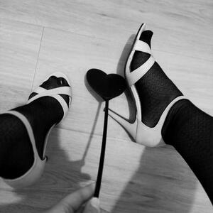 Jolis_pieds_nus MYM