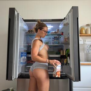 Juicy_lilie MYM