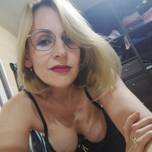 Julia_libertine MYM