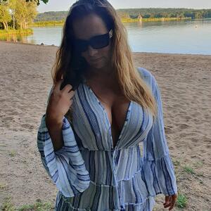 Julia_schwanzgeil MYM