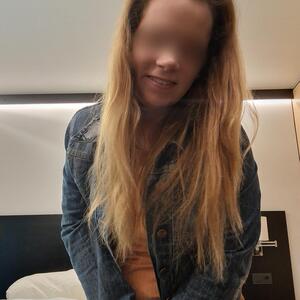 Julia_schwanzgeil MYM