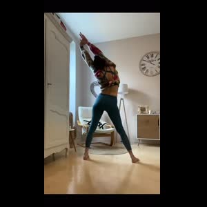 Julia_sltn MYM