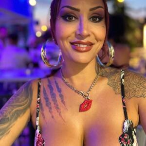 Julia_vega MYM