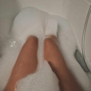 Julia_xclusive MYM