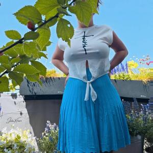 Julia_xclusive MYM
