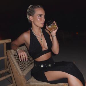 Juliaroemmelt MYM