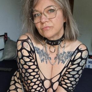 Julie11_ MYM