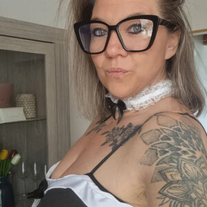 Julie11_ MYM