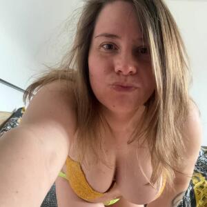 Julie37_ MYM